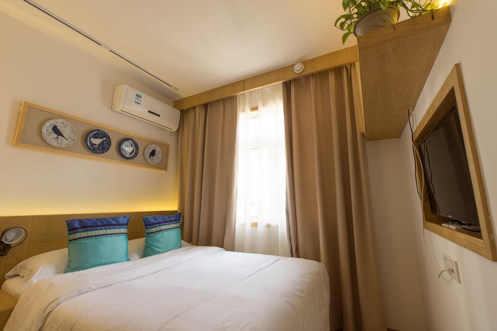 Two Towns Hostel Hangzhou Exterior photo